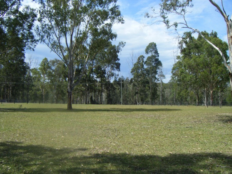 10 Alexander Drive, Seaham NSW 2324