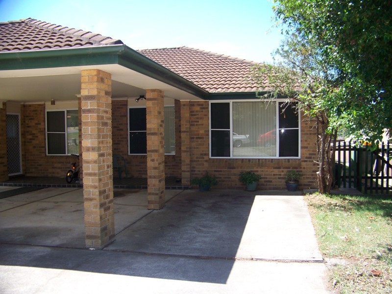 2/14 lachlan Street, Raymond Terrace NSW 2324