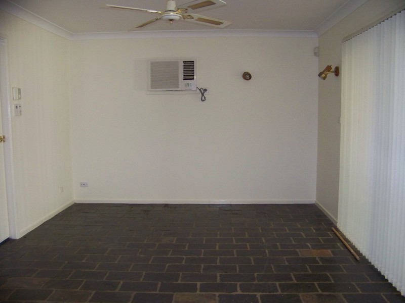 40 Robert Campbell Drive, Raymond Terrace NSW 2324