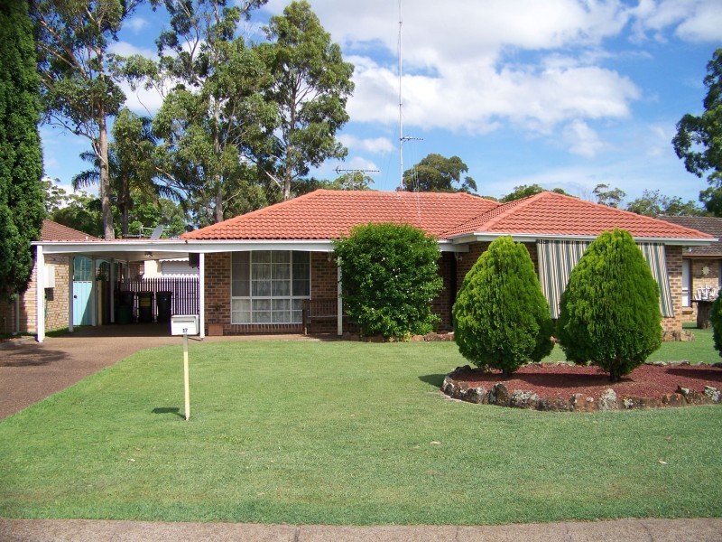 17 Auberge Crescent, Raymond Terrace NSW 2324