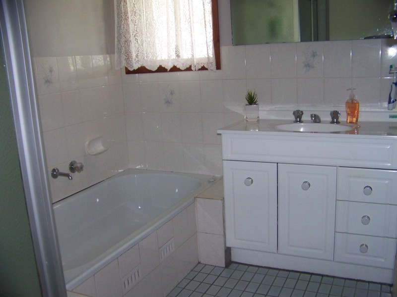 17 Auberge Crescent, Raymond Terrace NSW 2324