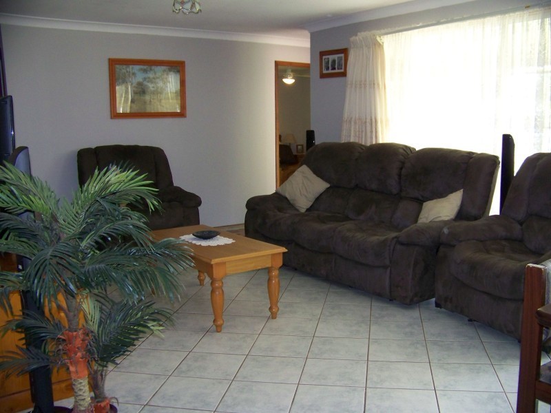 17 Auberge Crescent, Raymond Terrace NSW 2324