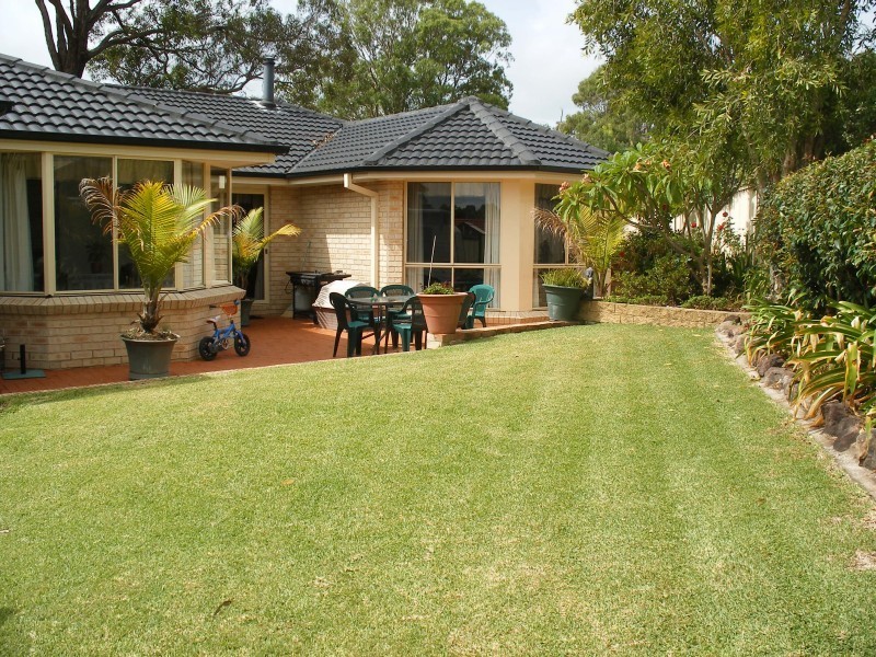 12 McPherson Place, Raymond Terrace NSW 2324