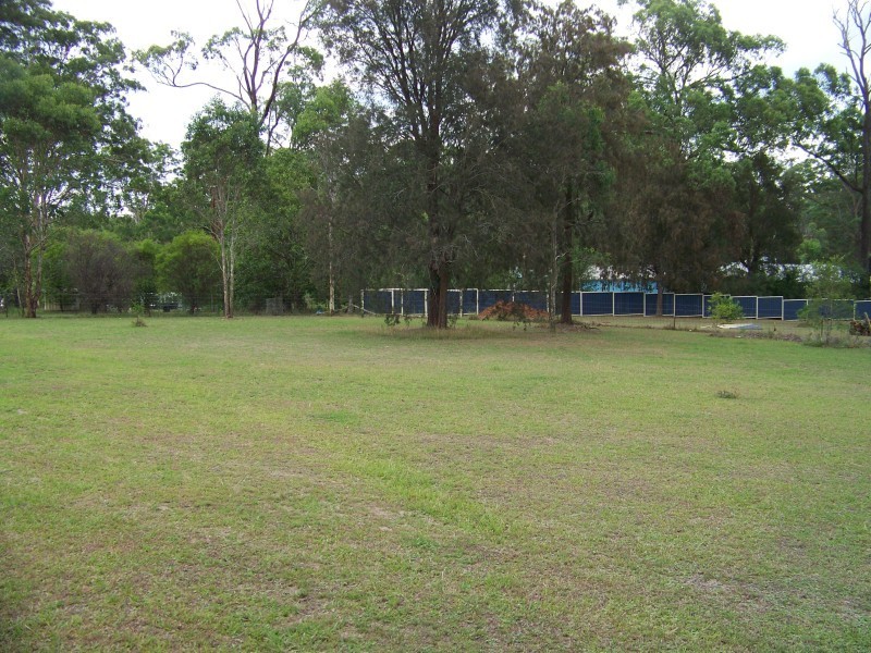 8 Eskdale Park Drive, Seaham NSW 2324