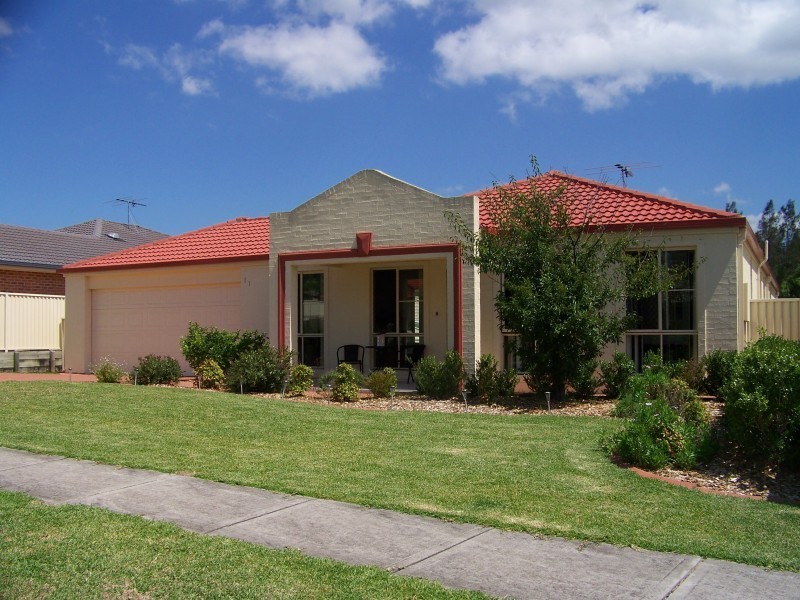 11 McPherson Place, Raymond Terrace NSW 2324