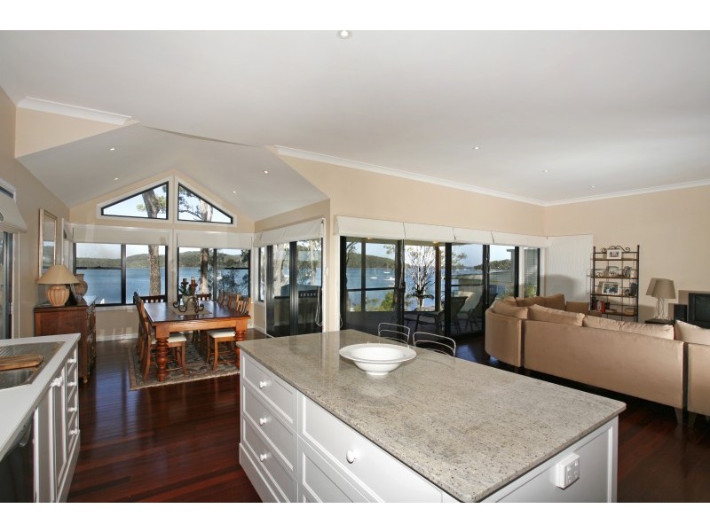 4 Merriwa BLVD, North Arm Cove NSW 2324