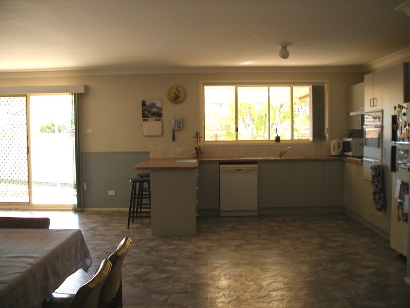 6 Leigh Place, Raymond Terrace NSW 2324