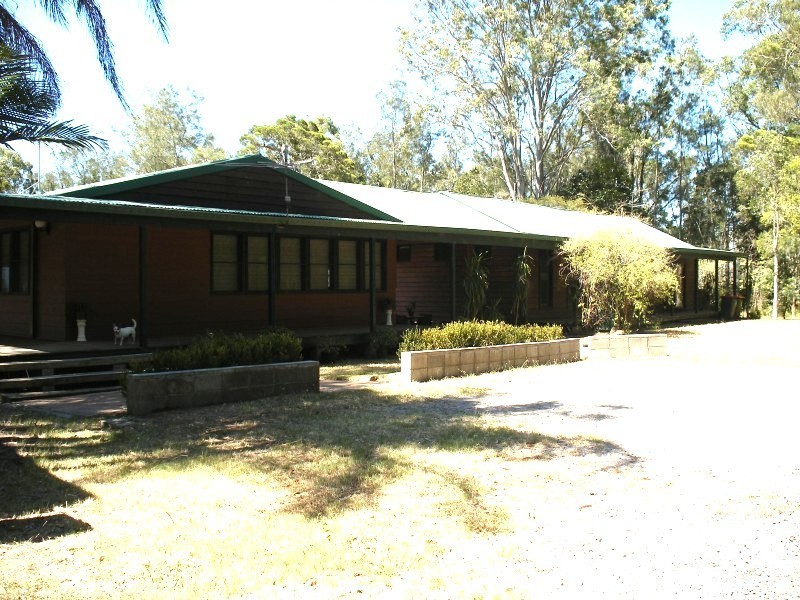 10 Alexander Drive, Seaham NSW 2324