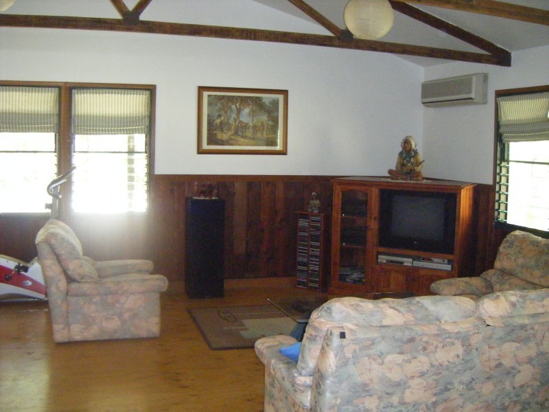 10 Alexander Drive, Seaham NSW 2324