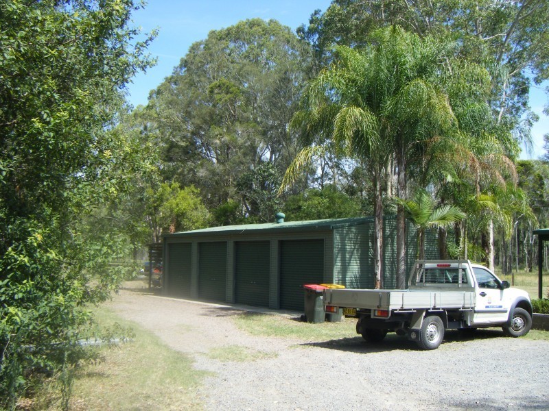 10 Alexander Drive, Seaham NSW 2324