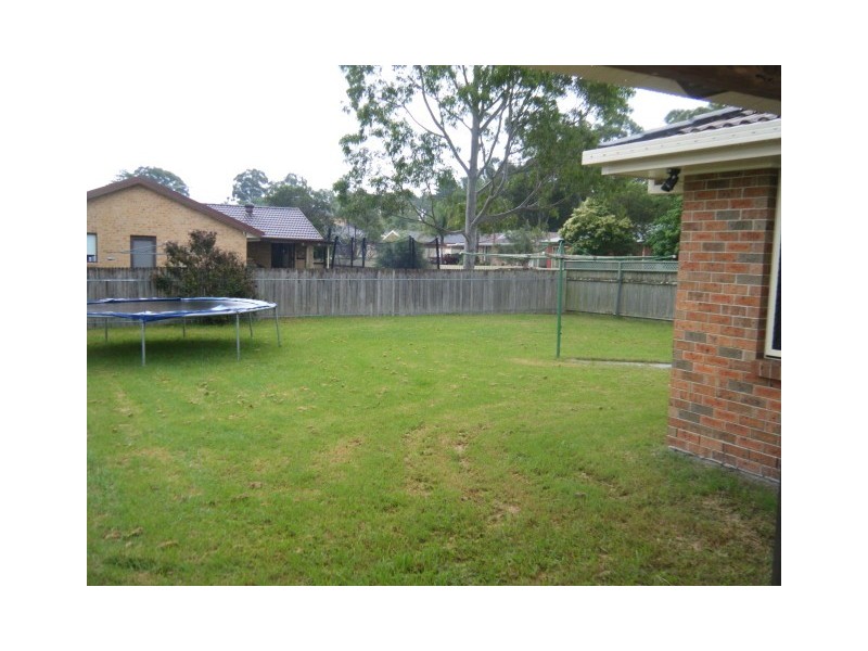 2 Kendall Place, Raymond Terrace NSW 2324