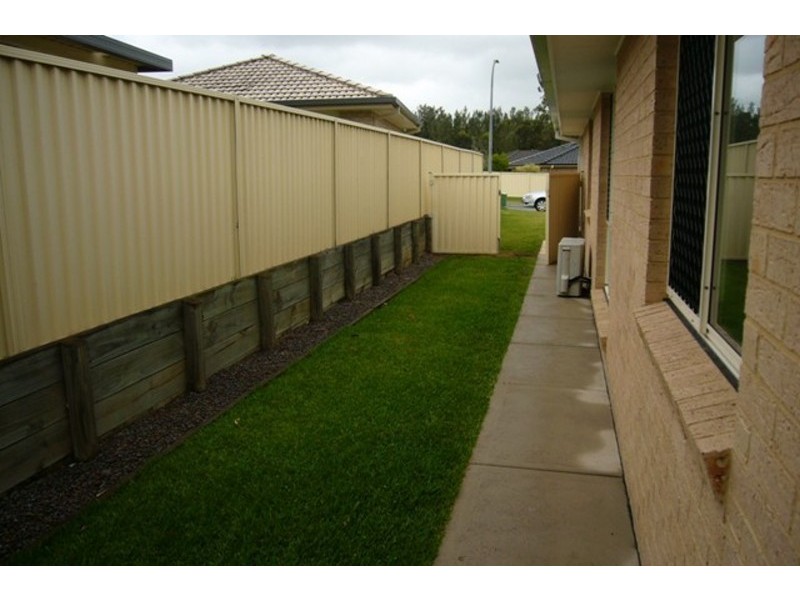 24 McPherson Place, Raymond Terrace NSW 2324