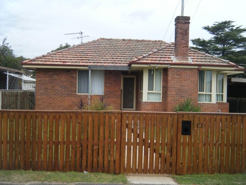 13 Muralla Crescent, Raymond Terrace NSW 2324