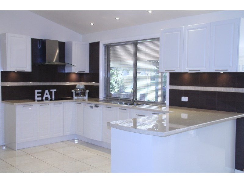 17 Gwandalan Cl, Brandy Hill NSW 2324