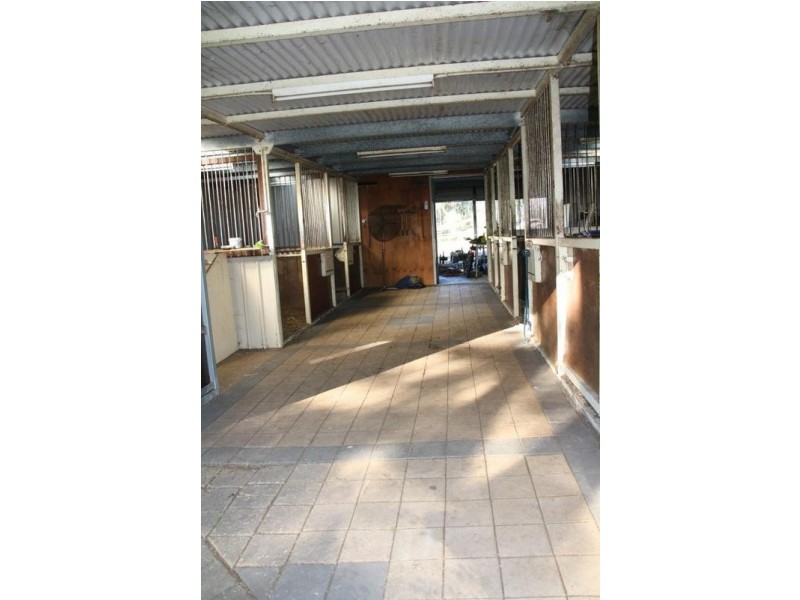 17 Gwandalan Cl, Brandy Hill NSW 2324
