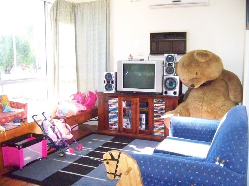 4 Gwen Pde, Raymond Terrace NSW 2324