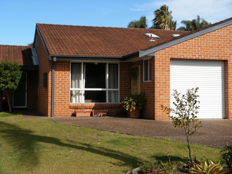 2/10 Eskdale Drive, Raymond Terrace NSW 2324