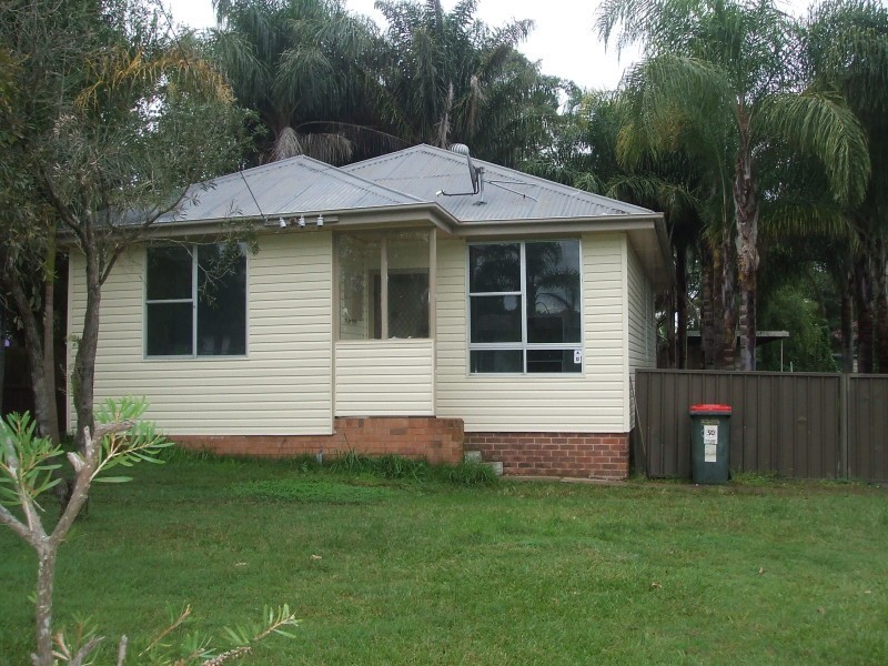 9 Charles Street, Raymond Terrace NSW 2324