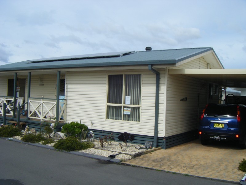 15 Quarter sessions Road, Tarro NSW 2322