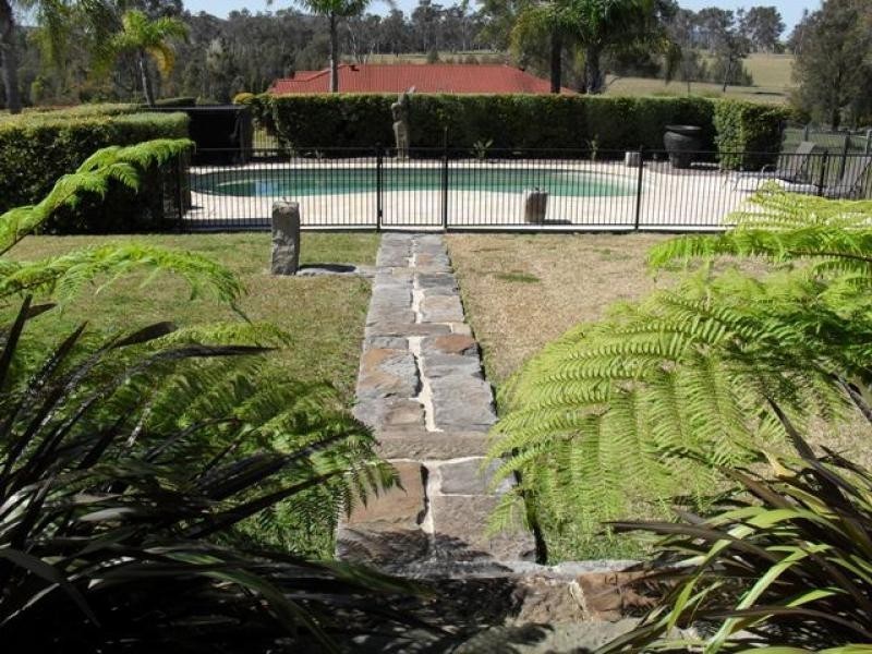 5 Eskdale Park Drive, Seaham NSW 2324