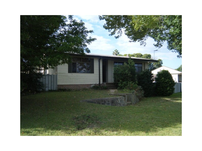 1 Richardson Road, Raymond Terrace NSW 2324
