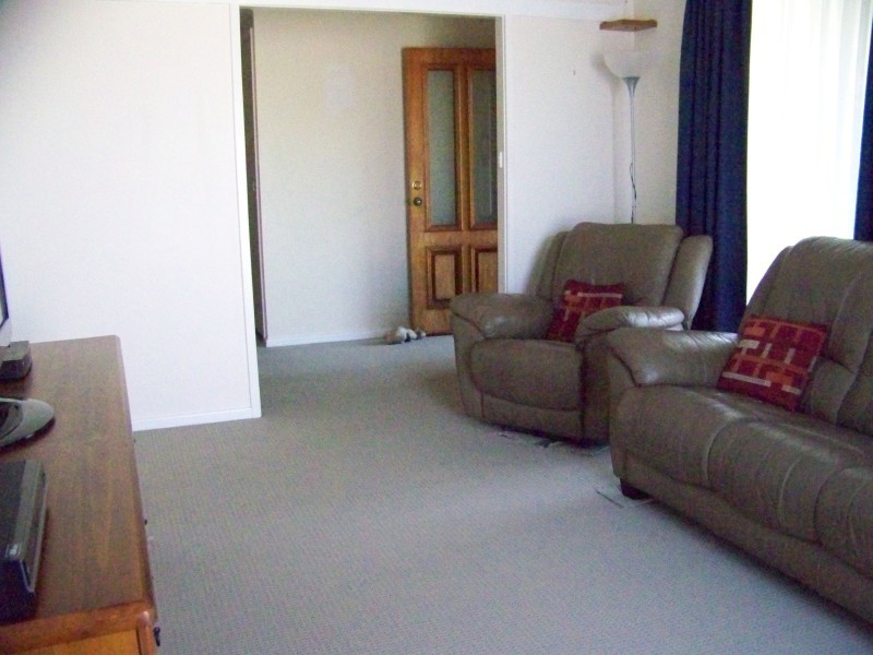 7 Dixon Street, Seaham NSW 2324