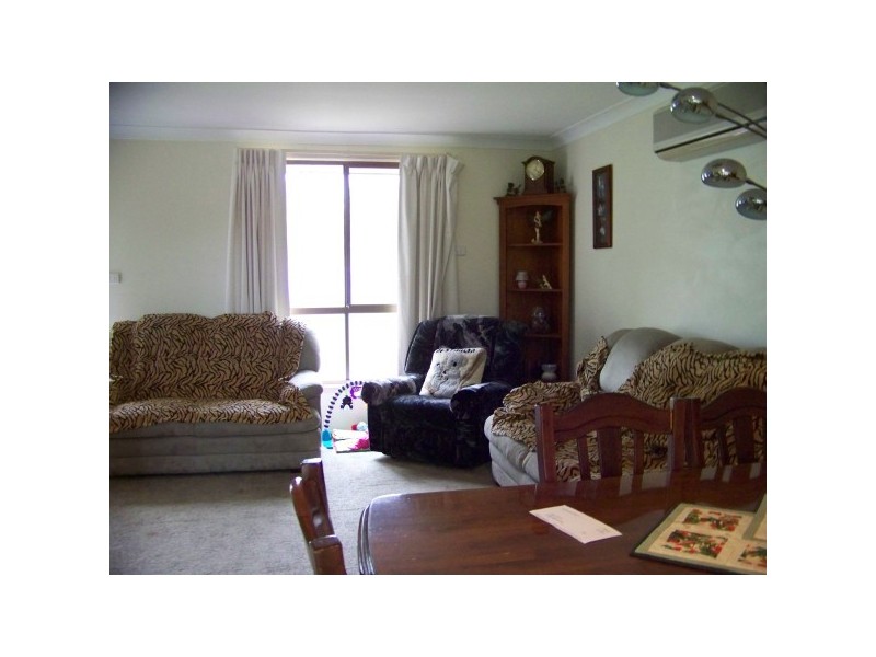 6 Oxley Close, Raymond Terrace NSW 2324