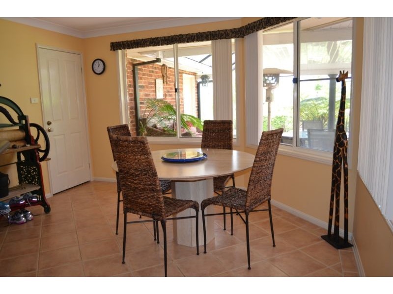 5 Eskdale Park Drive, Seaham NSW 2324