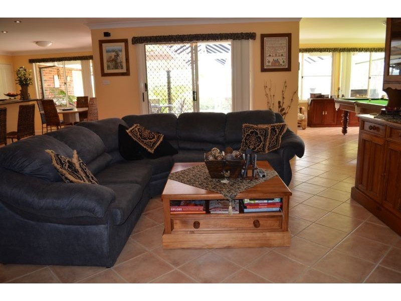 5 Eskdale Park Drive, Seaham NSW 2324