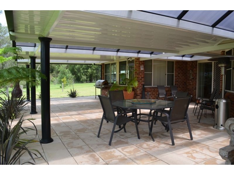 5 Eskdale Park Drive, Seaham NSW 2324