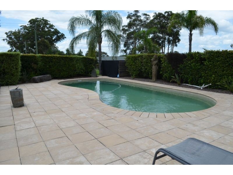 5 Eskdale Park Drive, Seaham NSW 2324