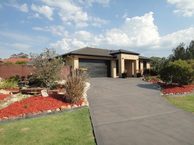 6 feeney way, Raymond Terrace NSW 2324