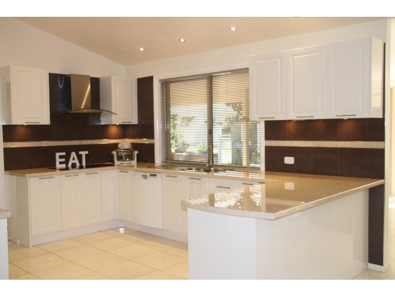 17 Gwandalan Close, Brandy Hill NSW 2324