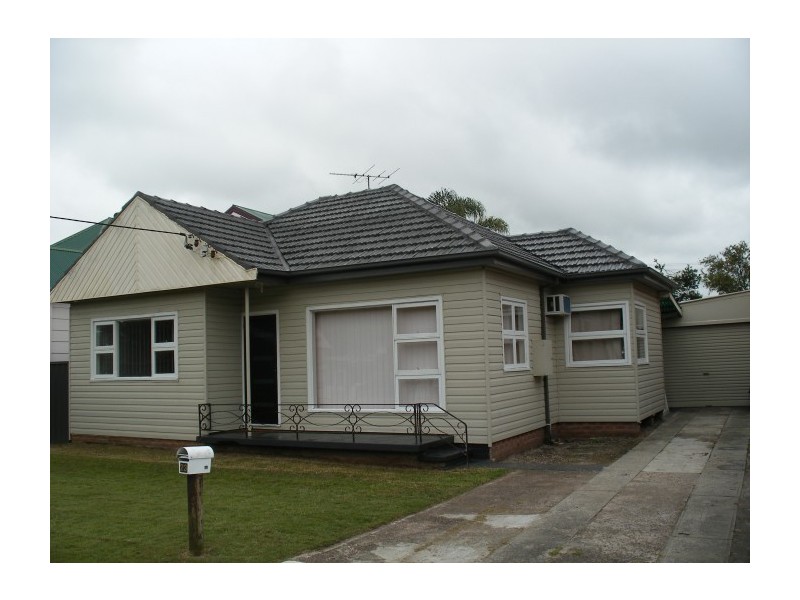 23 Meredith Cr, Raymond Terrace NSW 2324
