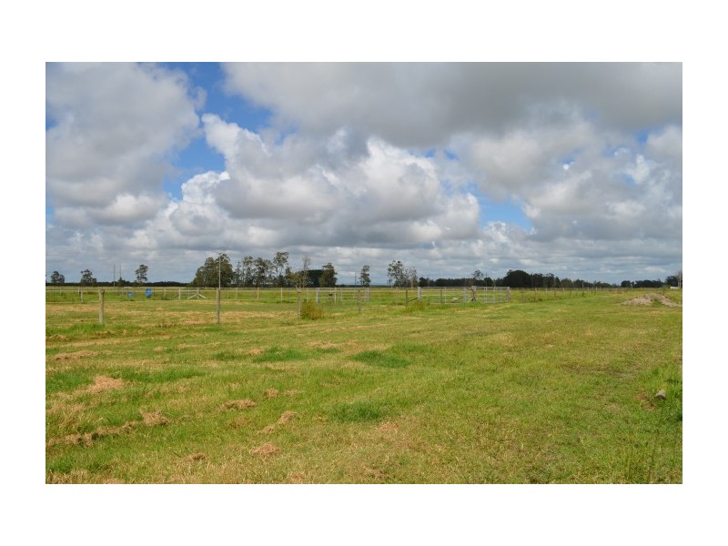 243 Cabbage Tree Road, Williamtown NSW 2318