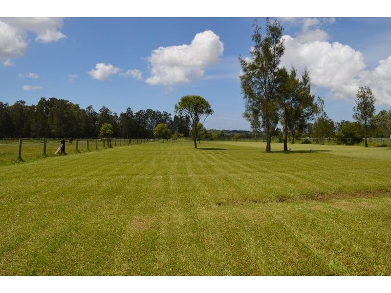 296 Brownes Road, Salt Ash NSW 2318