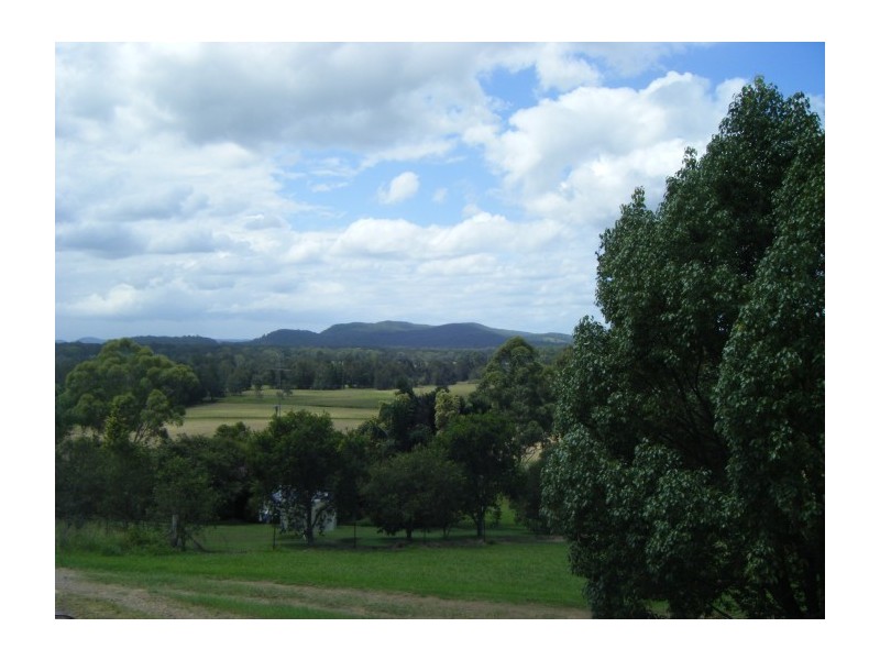 1 Porphyry Street, Seaham NSW 2324