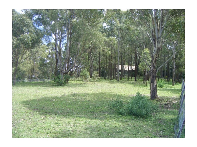 1 Porphyry Street, Seaham NSW 2324