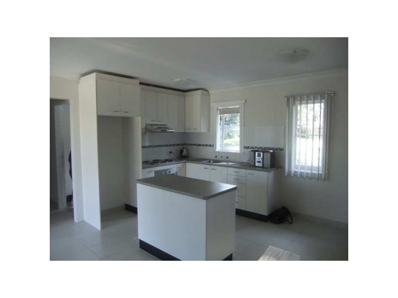 18 Windsor Street, Raymond Terrace NSW 2324