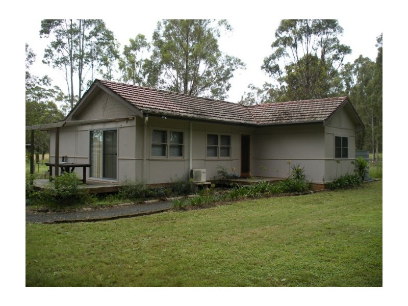 2 Oaken Dale Road, Glen Oak NSW 2320