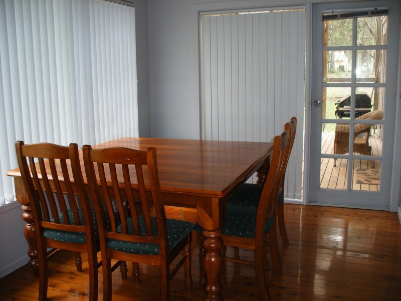 2 Oaken Dale Road, Glen Oak NSW 2320