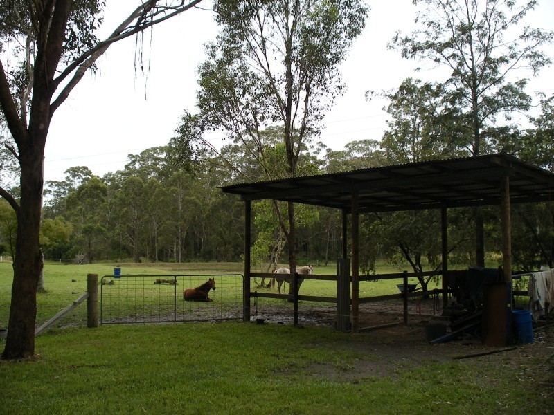 2 Oaken Dale Road, Glen Oak NSW 2320