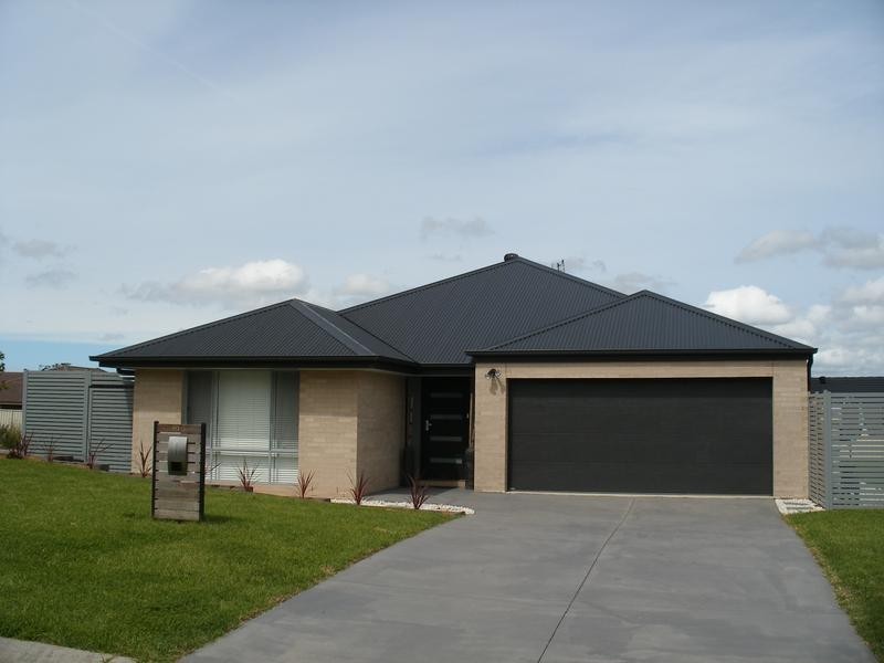 10 Closebourne Way, Raymond Terrace NSW 2324