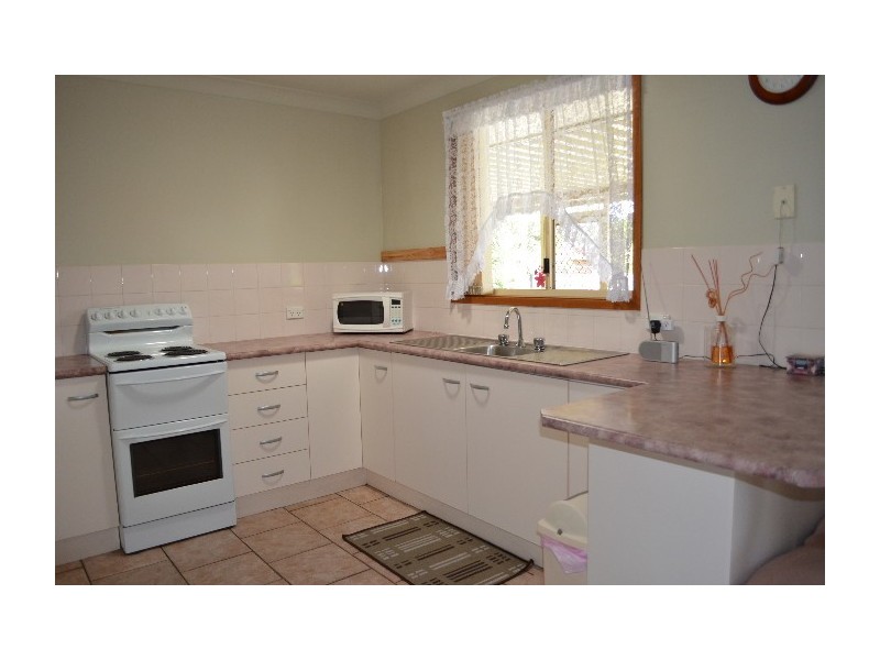 25 Hastings Drive, Raymond Terrace NSW 2324