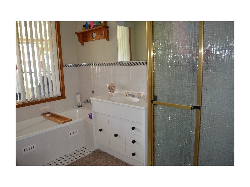 25 Hastings Drive, Raymond Terrace NSW 2324