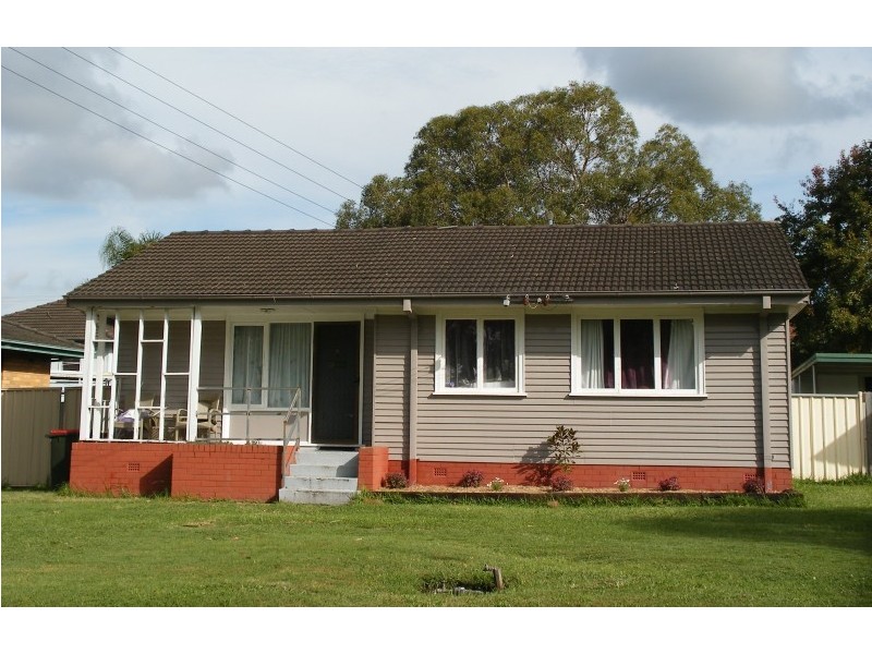 12 Dean Avenue, Raymond Terrace NSW 2324