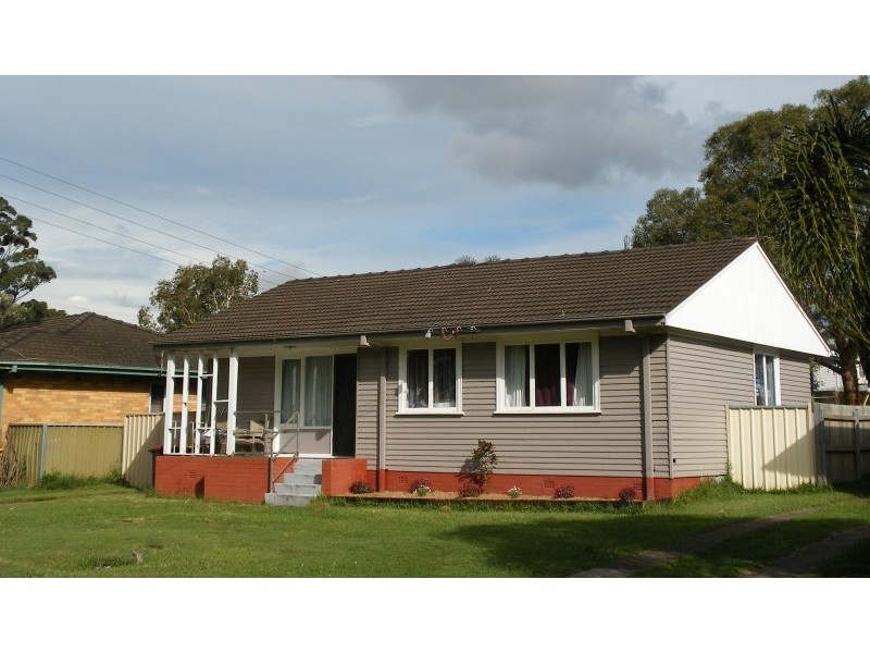 12 Dean Avenue, Raymond Terrace NSW 2324