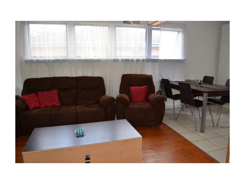 12 Dean Avenue, Raymond Terrace NSW 2324