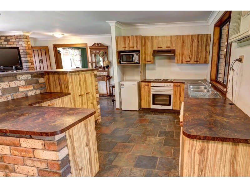 81 Holdom Road, Karuah NSW 2324