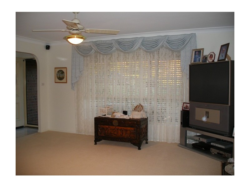 3 Holt Place, Raymond Terrace NSW 2324